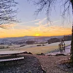 Apartment Hoheeifel Ferienwohnungen Mit Garten Naehe Nuerburgring Ideal Fuer Familien Und Gruppen *