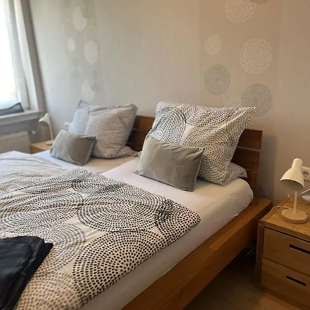 Hoheeifel, 1 Haus Mit 2 5 Schlafzimmer In Naehe Nuerburgring Apartment